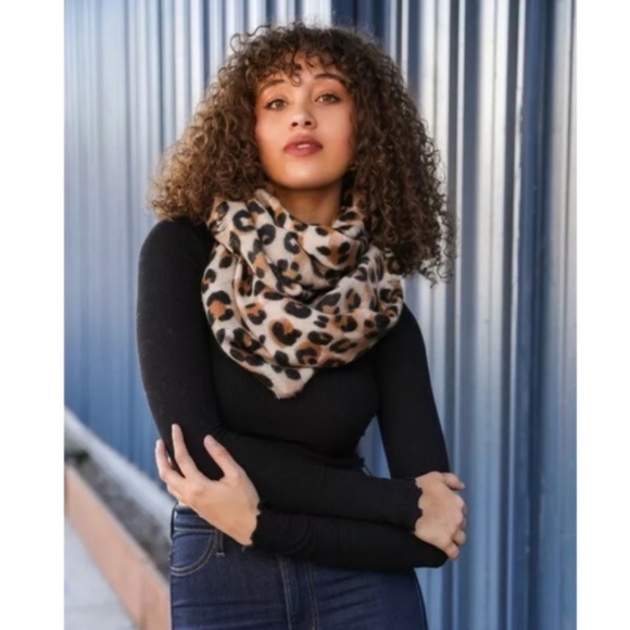 Leopard Print Knit Frayed Hem Infinity Scarf - Picture 3 of 5